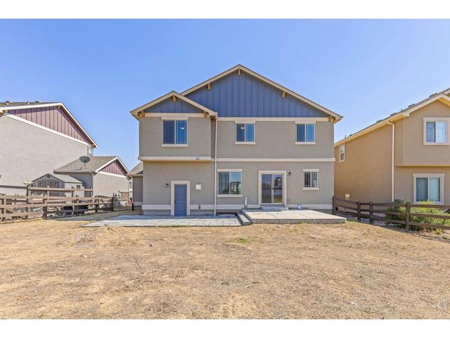 4121 Pennycress Dr, Johnstown, CO 80534