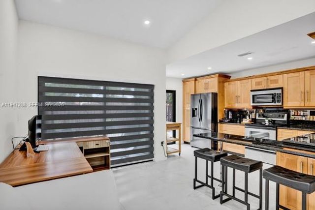 4917 SW 154th Ave, Miami, FL 33185