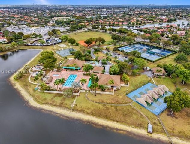 4917 SW 154th Ave, Miami, FL 33185