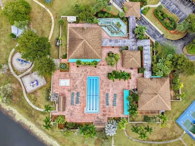 4917 SW 154th Ave, Miami, FL 33185