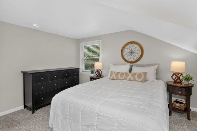 4608 Pershing Avenue, Downers Grove, IL 60515