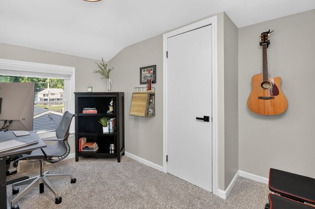 4608 Pershing Avenue, Downers Grove, IL 60515