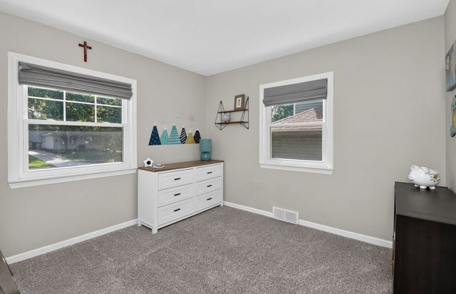 4608 Pershing Avenue, Downers Grove, IL 60515