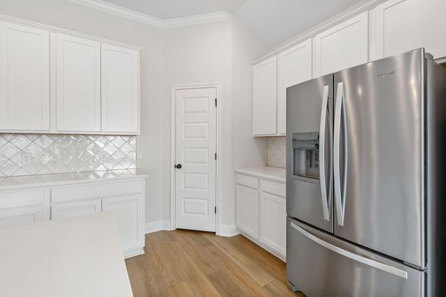 2912 Captain Court, Bryan, TX 77808