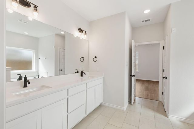 2912 Captain Court, Bryan, TX 77808