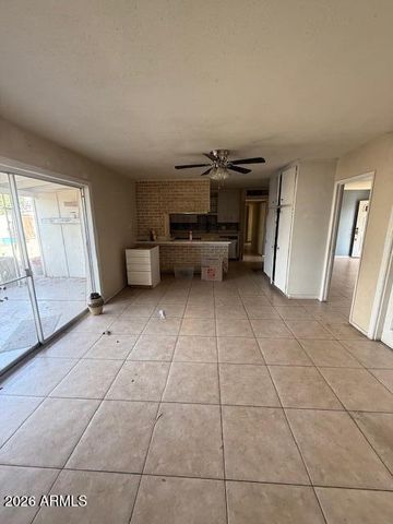 3148 W CHARTER OAK Road, Phoenix, AZ 85029