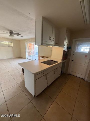 3148 W CHARTER OAK Road, Phoenix, AZ 85029