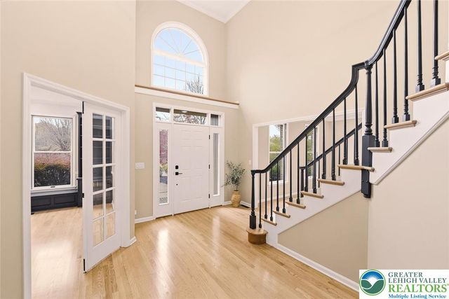 2243 Oakwood Court, Lowhill Twp, PA 18051