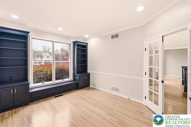 2243 Oakwood Court, Lowhill Twp, PA 18051