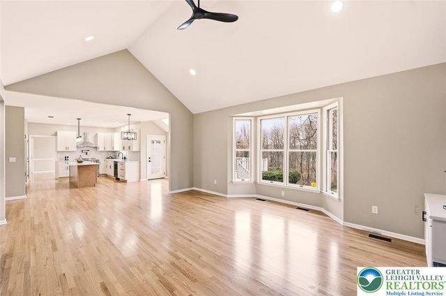 2243 Oakwood Court, Lowhill Twp, PA 18051