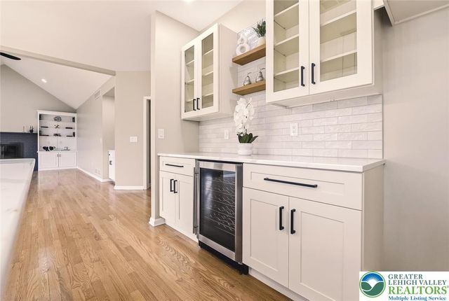 2243 Oakwood Court, Lowhill Twp, PA 18051