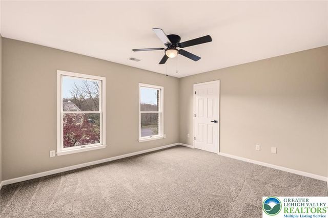 2243 Oakwood Court, Lowhill Twp, PA 18051