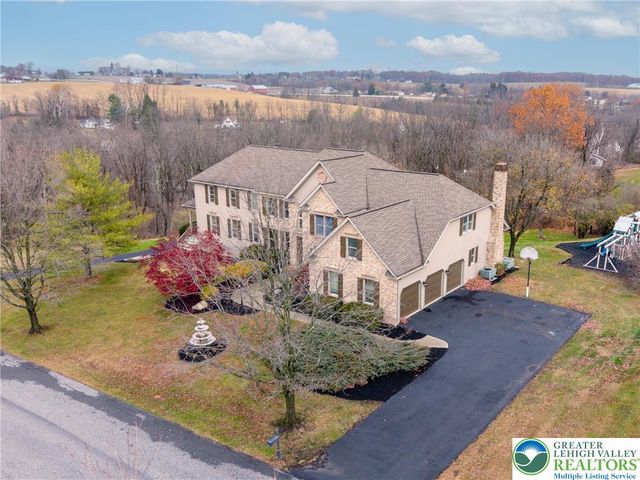 2243 Oakwood Court, Lowhill Twp, PA 18051