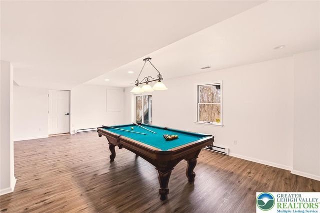 2243 Oakwood Court, Lowhill Twp, PA 18051