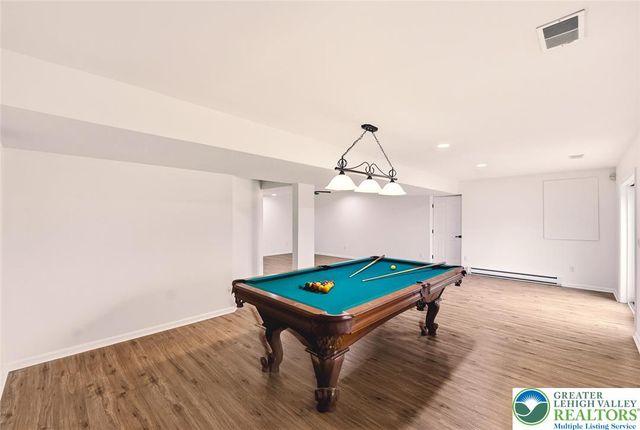 2243 Oakwood Court, Lowhill Twp, PA 18051