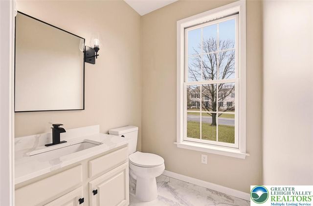 2243 Oakwood Court, Lowhill Twp, PA 18051