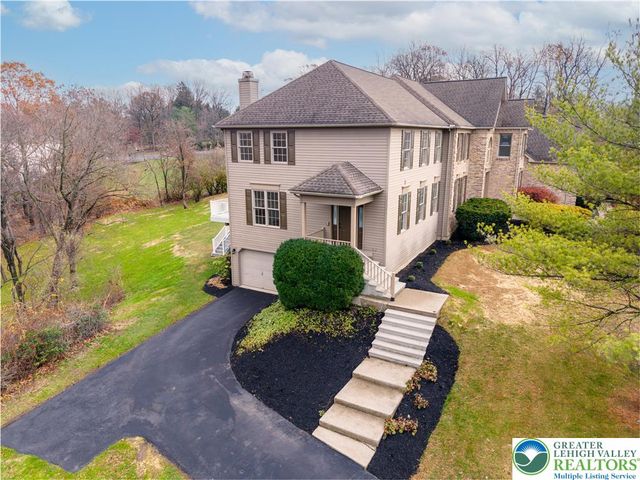 2243 Oakwood Court, Lowhill Twp, PA 18051