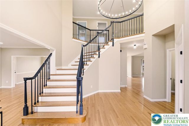 2243 Oakwood Court, Lowhill Twp, PA 18051