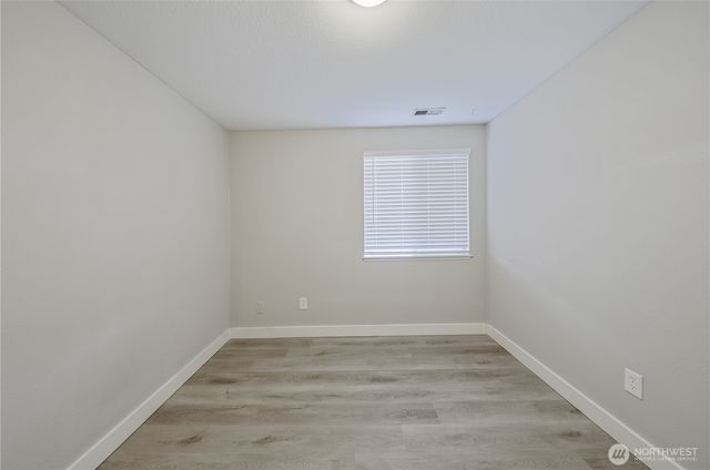 1021 30th Street NE, Auburn, WA 98002