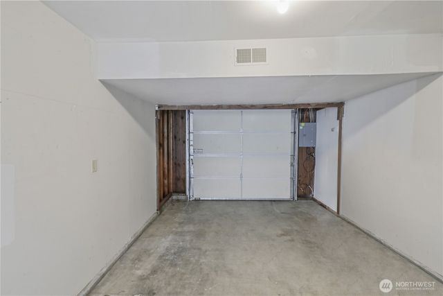 1021 30th Street NE, Auburn, WA 98002