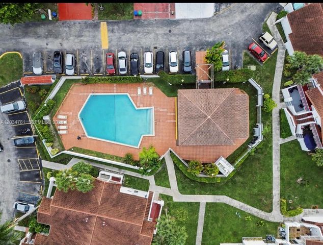 7611 SW 153rd Ct 204, Miami, FL 33193