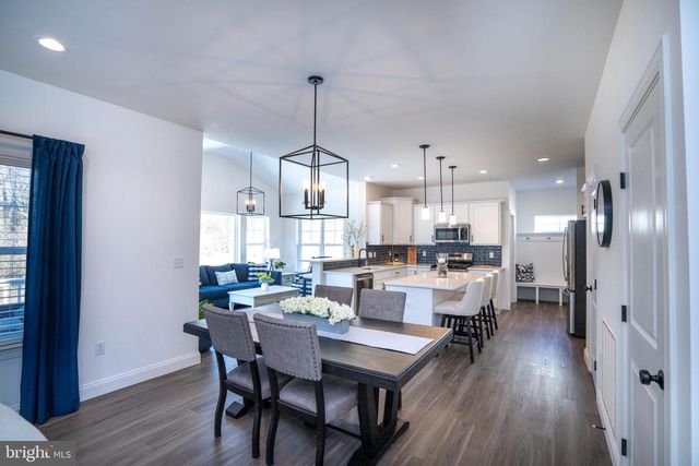 247 ACER AVE, State College, PA 16803