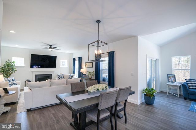 247 ACER AVE, State College, PA 16803