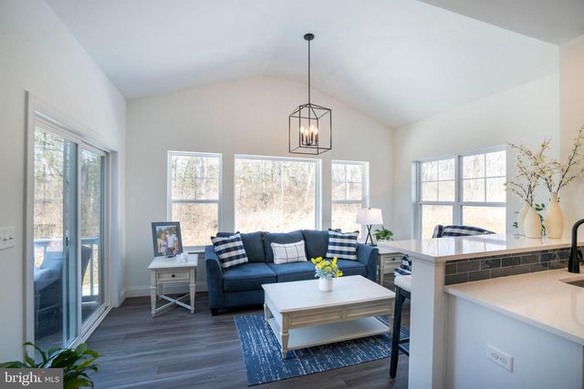 247 ACER AVE, State College, PA 16803