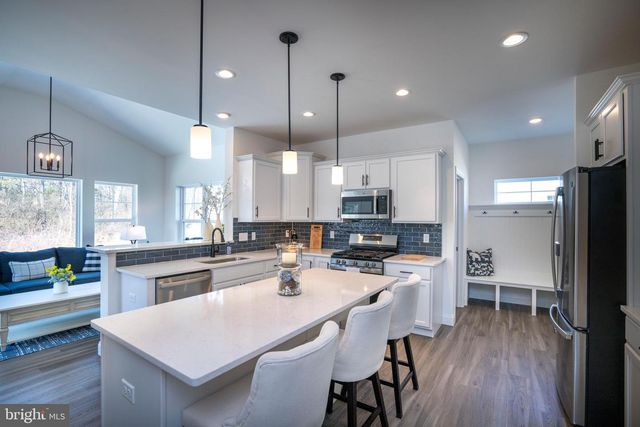 247 ACER AVE, State College, PA 16803