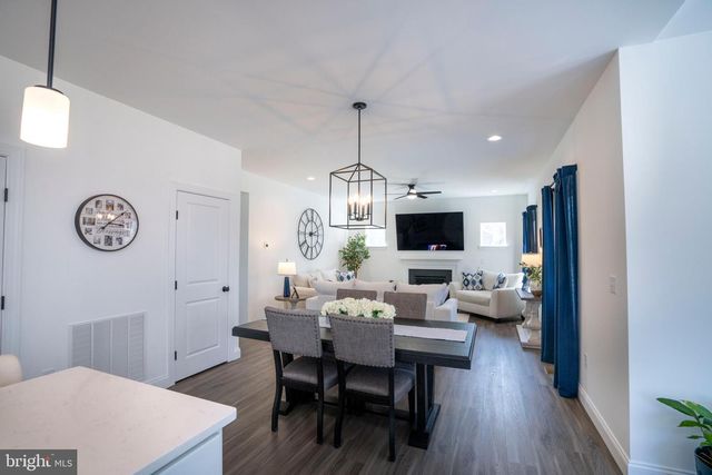 247 ACER AVE, State College, PA 16803