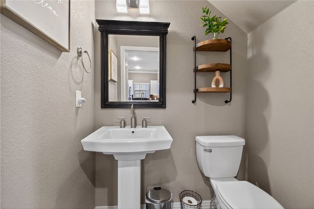 3823 W Pawnee Road, Rogers, AR 72758