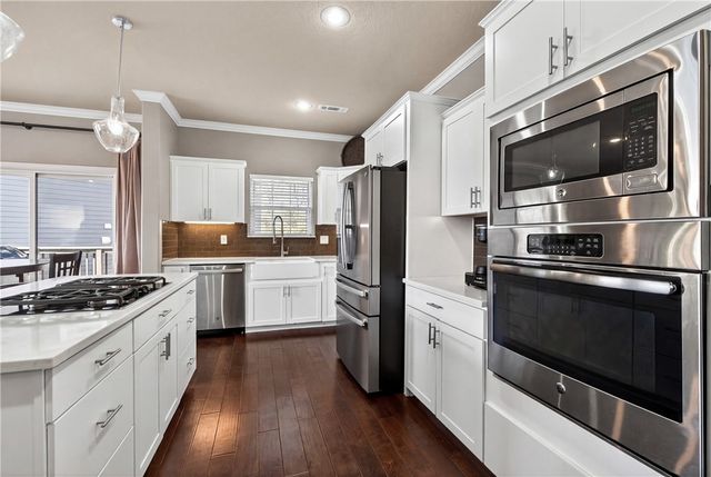 3823 W Pawnee Road, Rogers, AR 72758