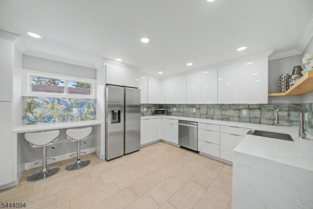 45 Leonard Ter, Wayne Twp., NJ 07470 — photo 5