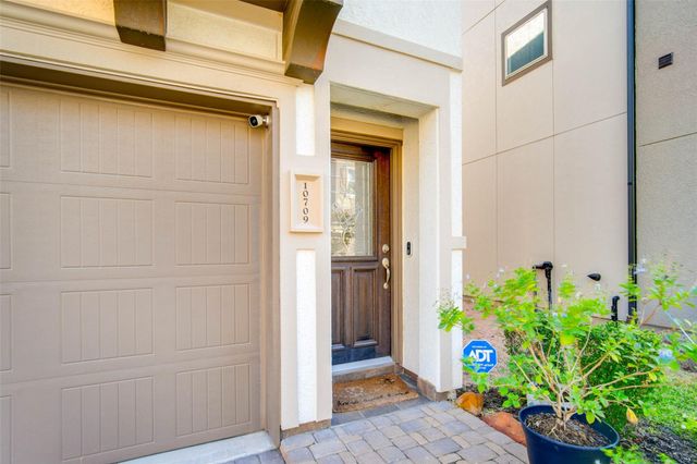 10709 Centre Forest Drive, Houston, TX 77043