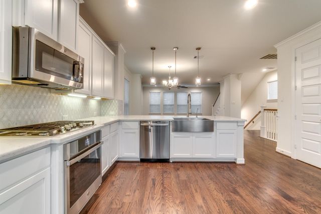 10709 Centre Forest Drive, Houston, TX 77043