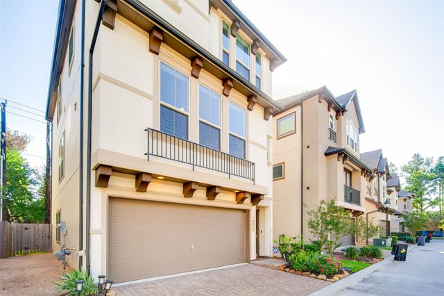 10709 Centre Forest Drive, Houston, TX 77043