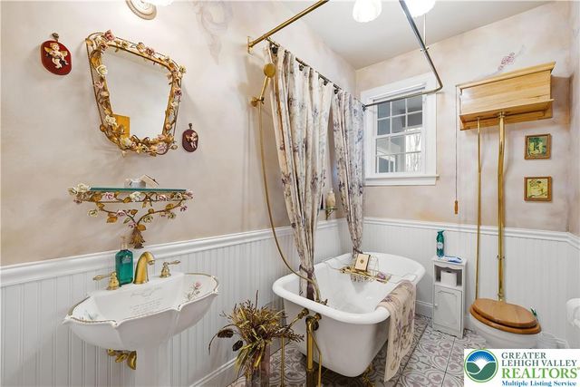 6688 Haasadahl Road, Upper Macungie Twp, PA 18106