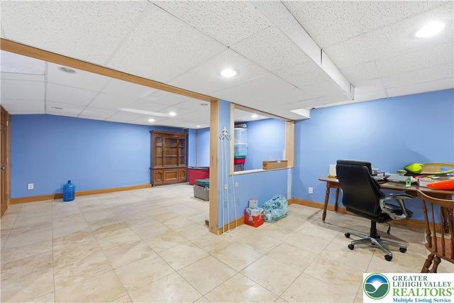 6688 Haasadahl Road, Upper Macungie Twp, PA 18106