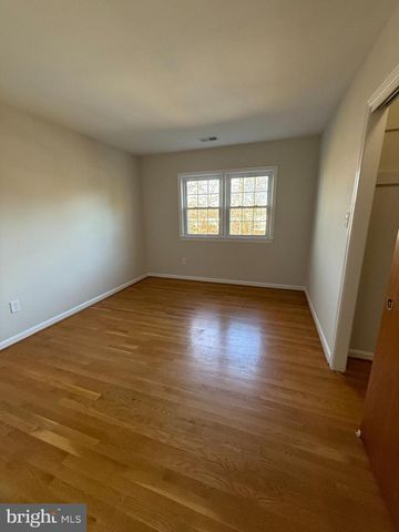 4602 LINMAR CT, Alexandria, VA 22312