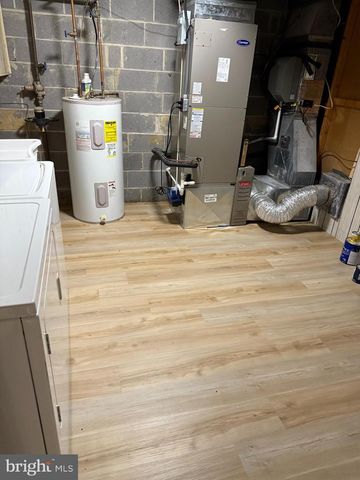 4602 LINMAR CT, Alexandria, VA 22312