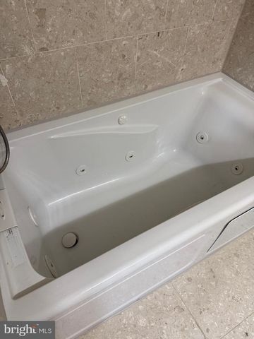 4602 LINMAR CT, Alexandria, VA 22312