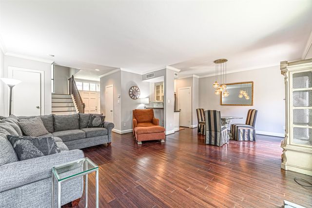 701 Bering Drive 1901, Houston, TX 77057