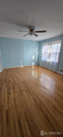78 Highview Drive, Woodbridge Proper, NJ 07095