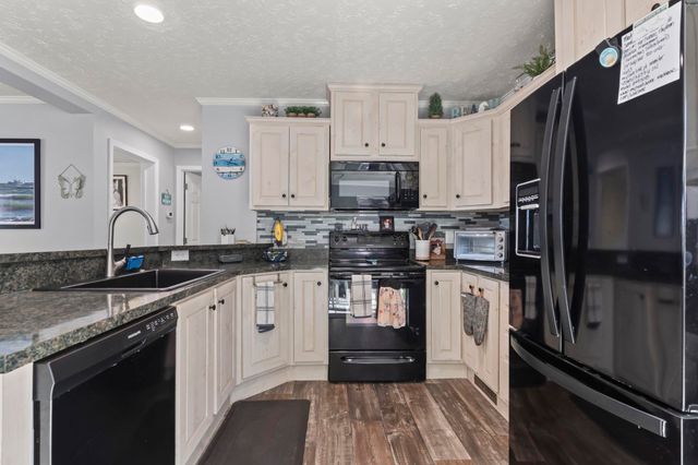 4555 Manitook Dr., Little River, SC 29566