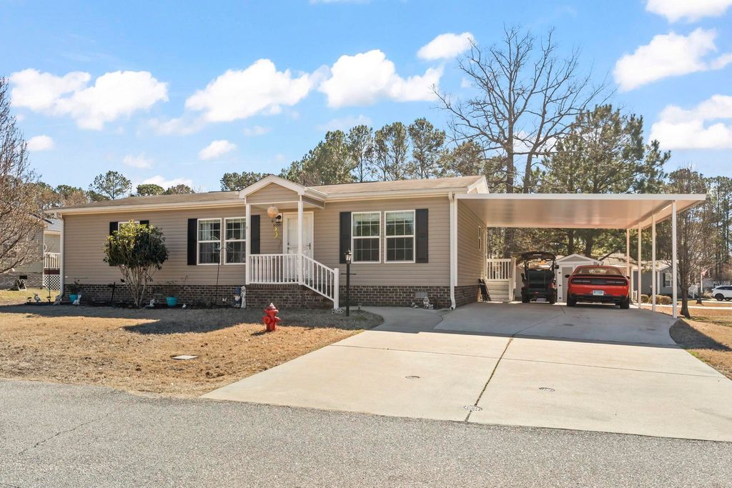 4555 Manitook Dr., Little River, SC 29566