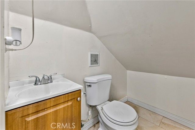 5054 Novgorod Street, Los Angeles, CA 90032