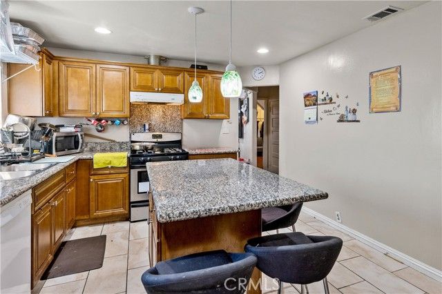 5054 Novgorod Street, Los Angeles, CA 90032