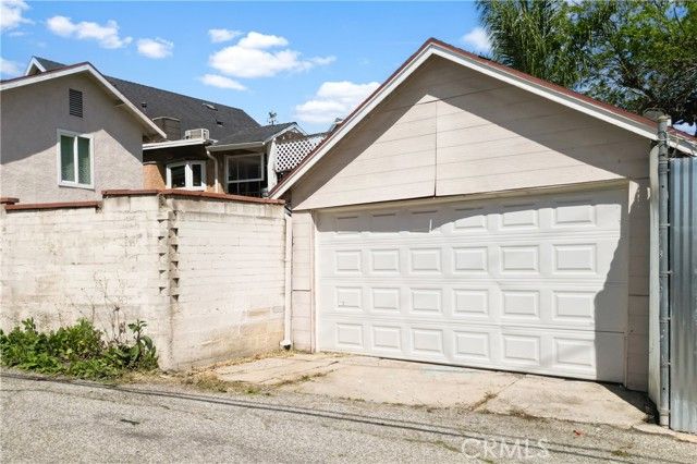 5054 Novgorod Street, Los Angeles, CA 90032