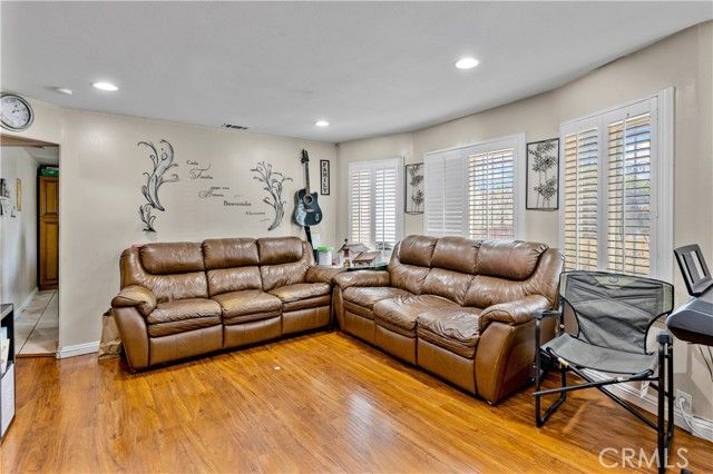 5054 Novgorod Street, Los Angeles, CA 90032