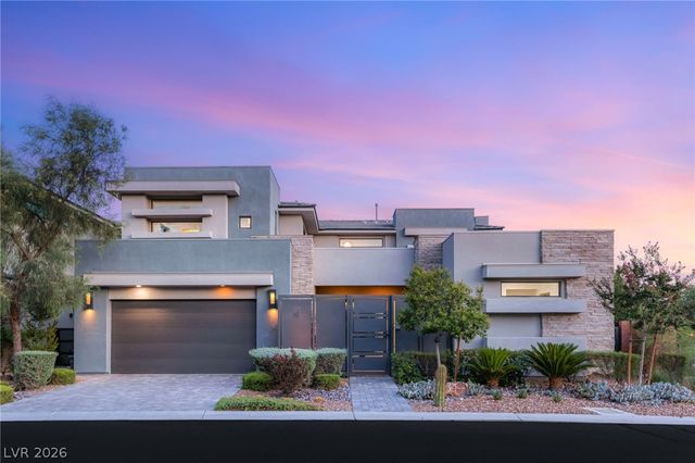 15 Gemstar Lane, Las Vegas, NV 89135
